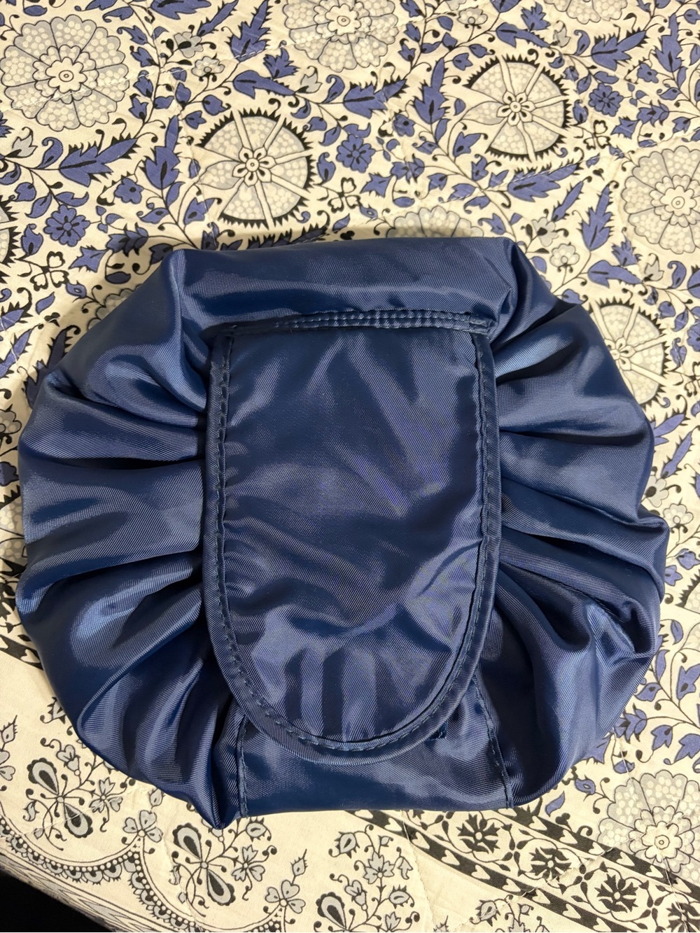 NWOT Navy Satin Drawstring Cosmetic Pouch - Women Bags versatile space saver